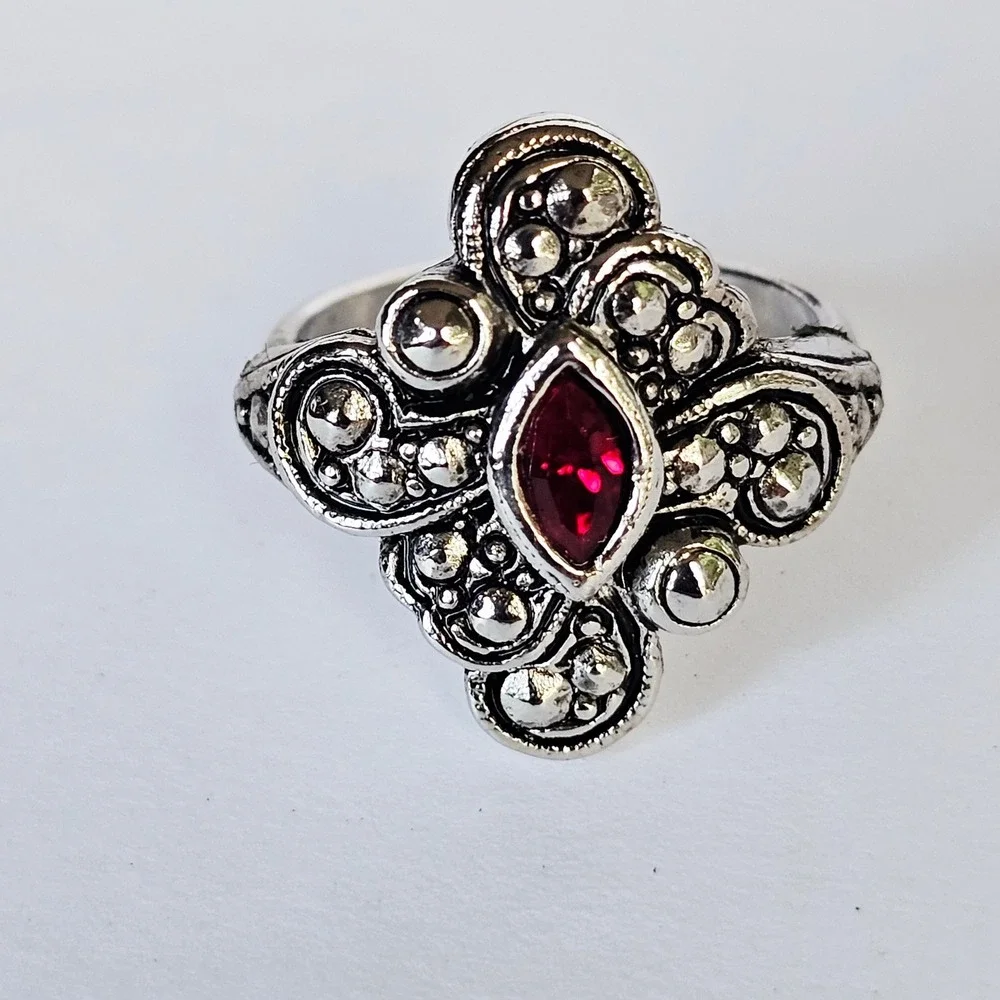 Vtg 90's Witchy Gothic Statement Ring Red Faux Ruby Marcasite Art Deco Silver - Picture 3 of 11